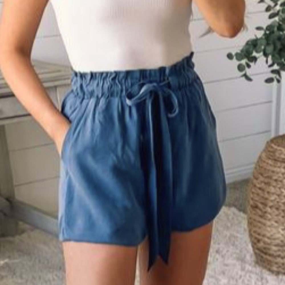 Womens paper bag linen shorts elastic waist front pockets 85% Cotton, 15% linen